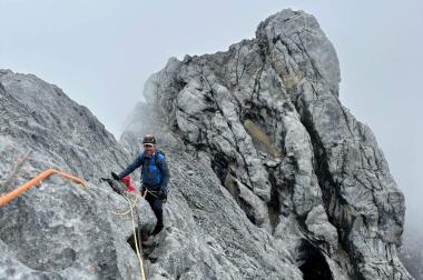 Carstensz Pyramid - Za devatoro horami a devatero řekami...